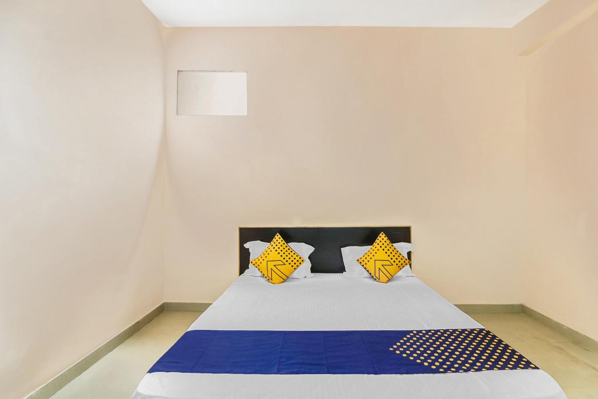 Spot On Sitara Grand Lodge Warangal Exteriör bild
